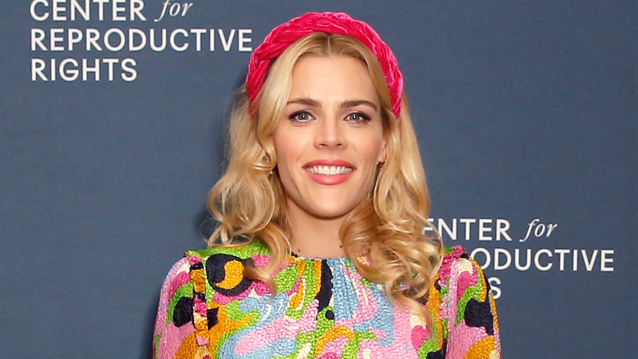 Busy Philipps reveals that his son Birdie, 12, is gay, prefers the pronouns they / they