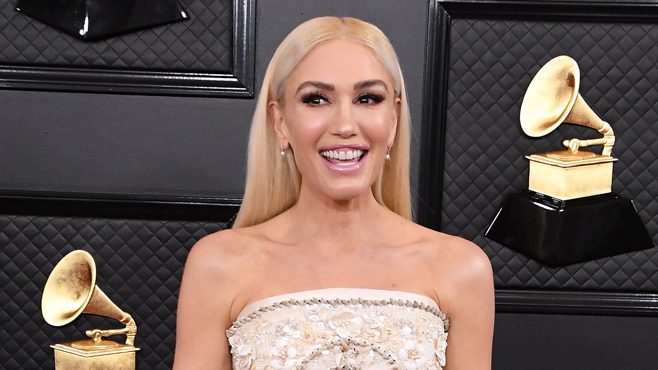 Gwen Stefani fan credits singer for helping her survive New York City subway attack