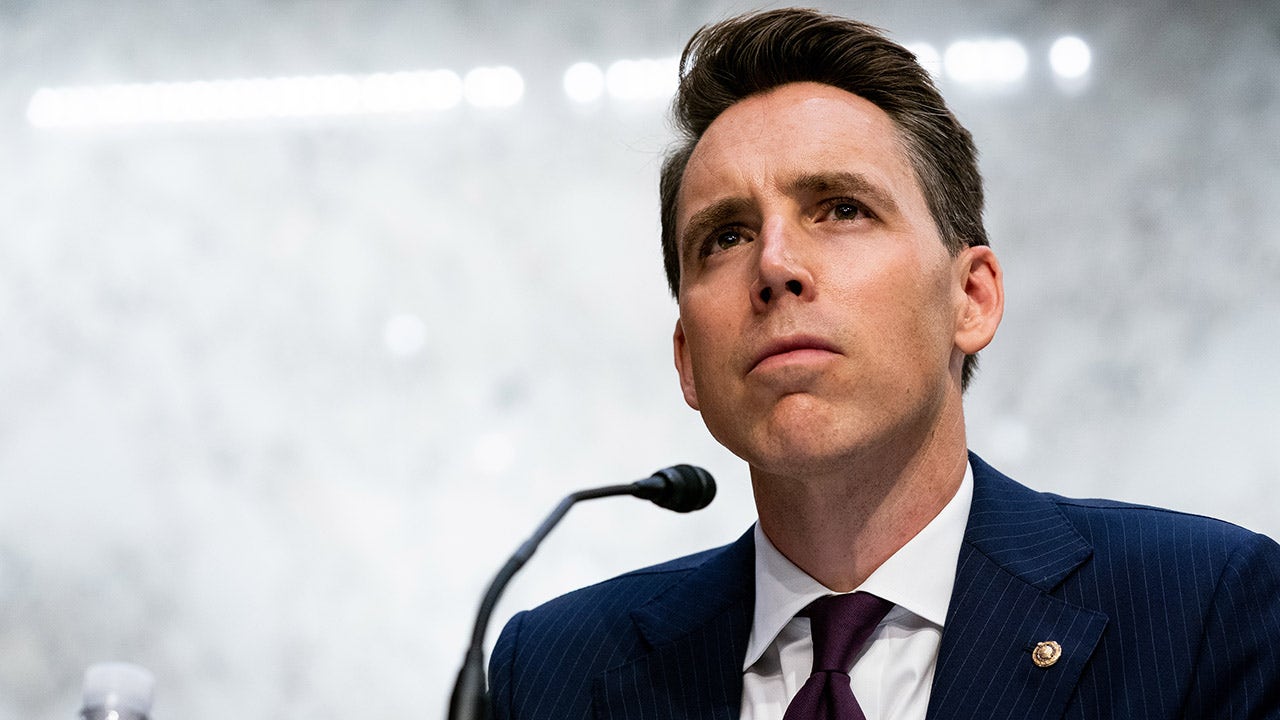 Hawley rules out run for president in 2024, says 'there's a lot of work to do' in Senate