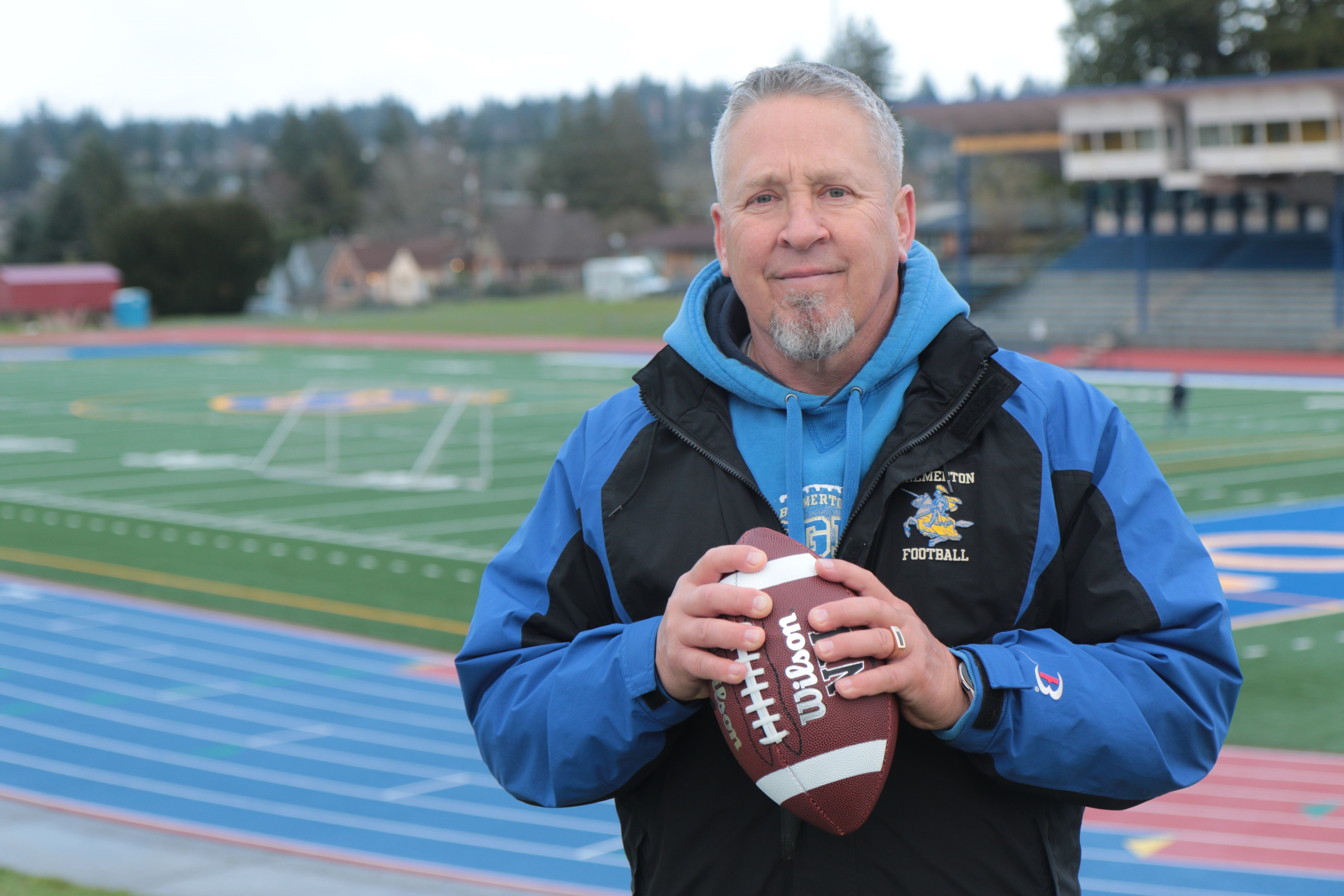 Public school football coaches need the right to pray