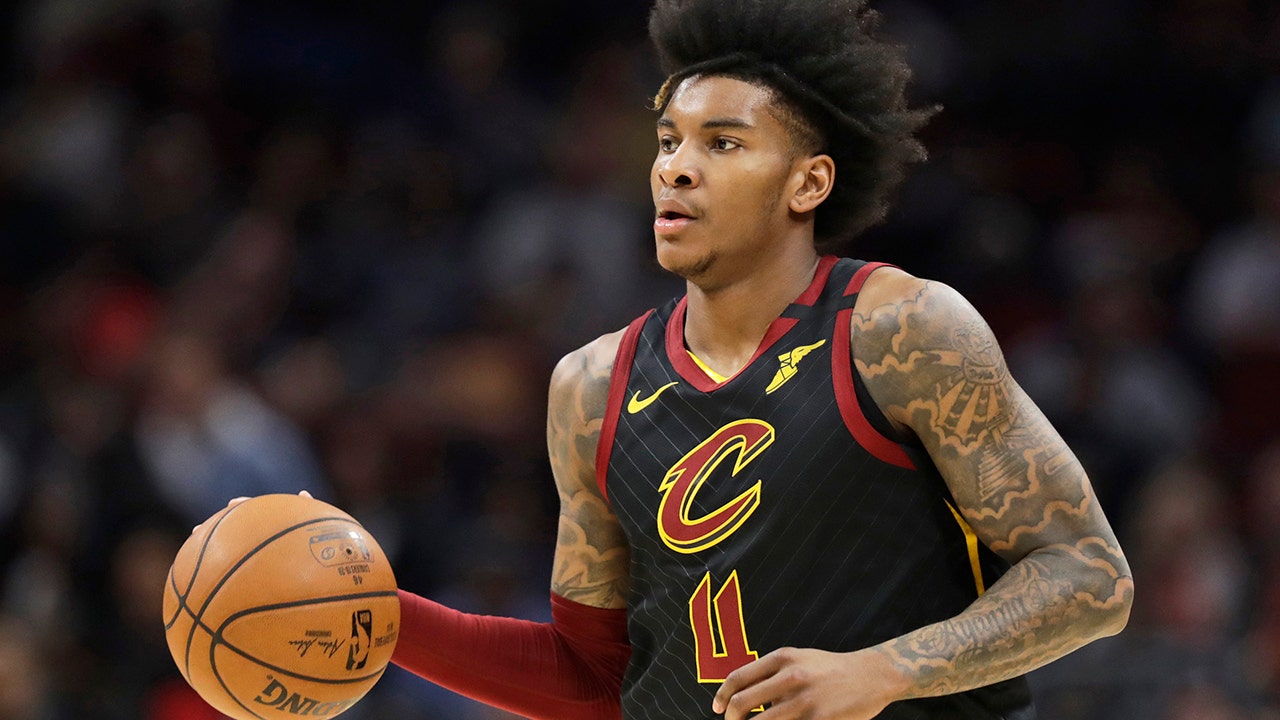 Cavs swapping Porter for Rockets for future choice