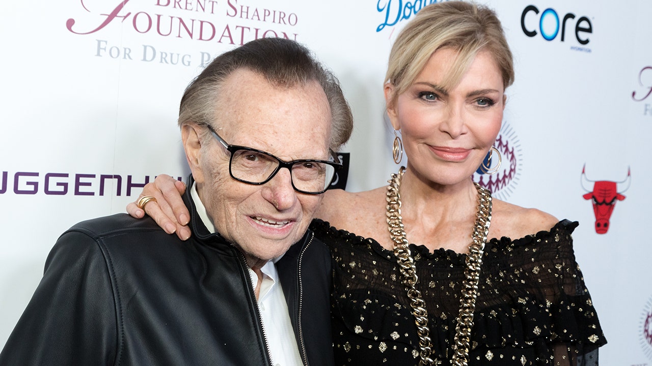 Larry King’s wife, Shawn King, speaks after the TV talk show icon is buried: “I’m still suing”