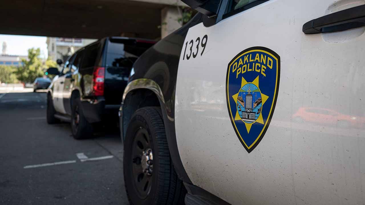 Oakland store owner arrested after firing shots to thwart robbery: report