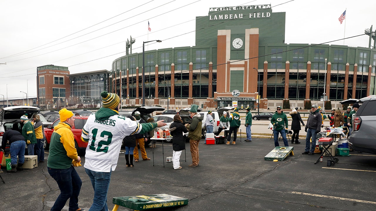 Packers brace for 2020 season with fewer or no fans at Lambeau Field