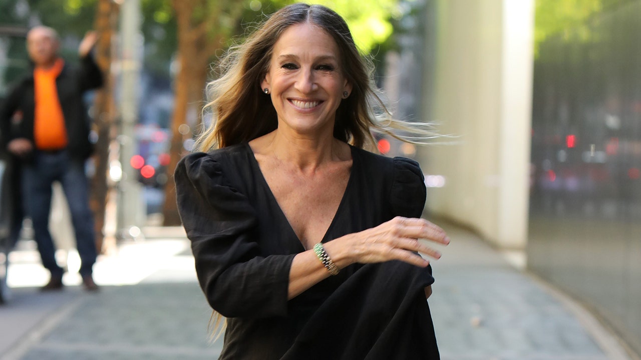 Sarah Jessica Parker says the revival of ‘Sex in the City’ will solve the coronavirus pandemic