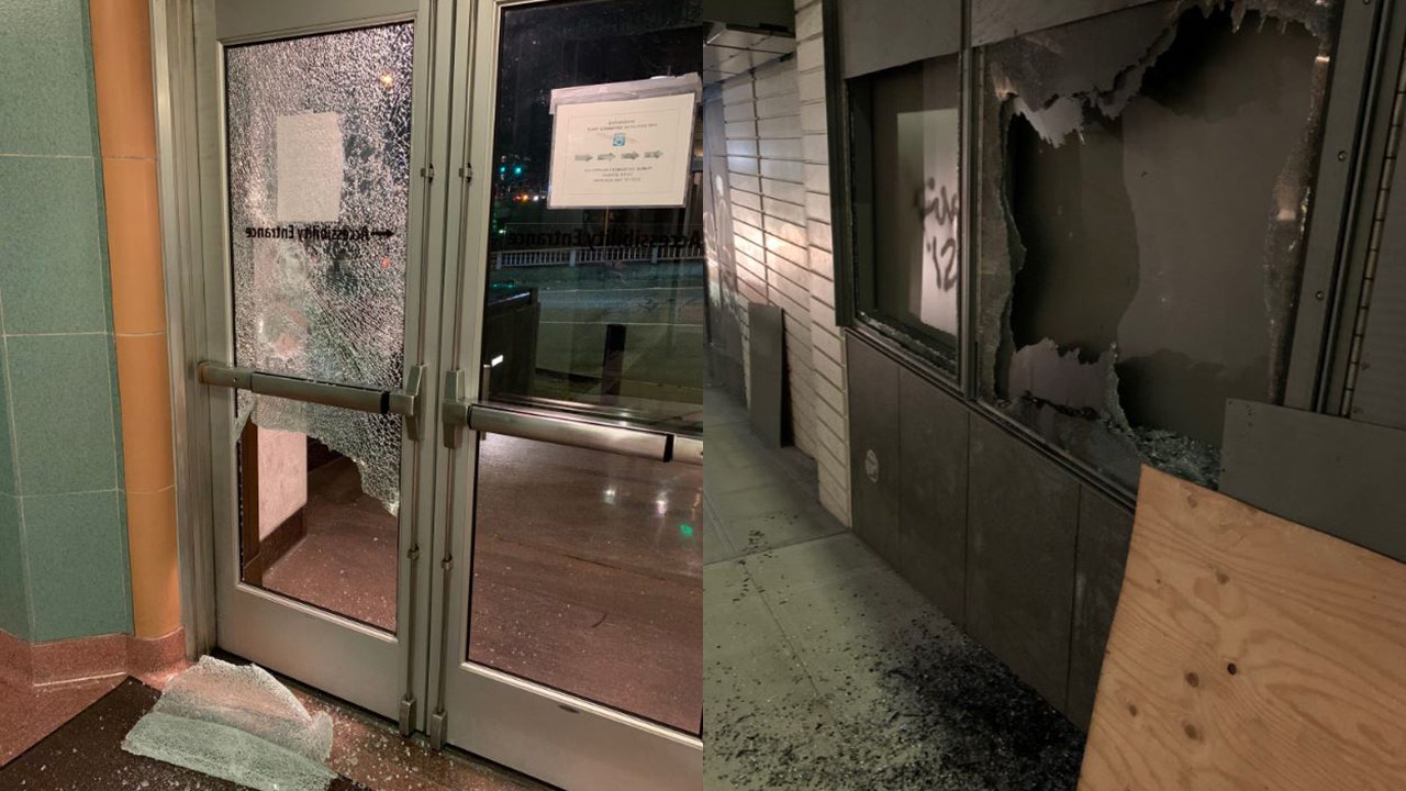 Seattle protesters oppose Biden and the police, vandalize buildings, cause other damage: reports