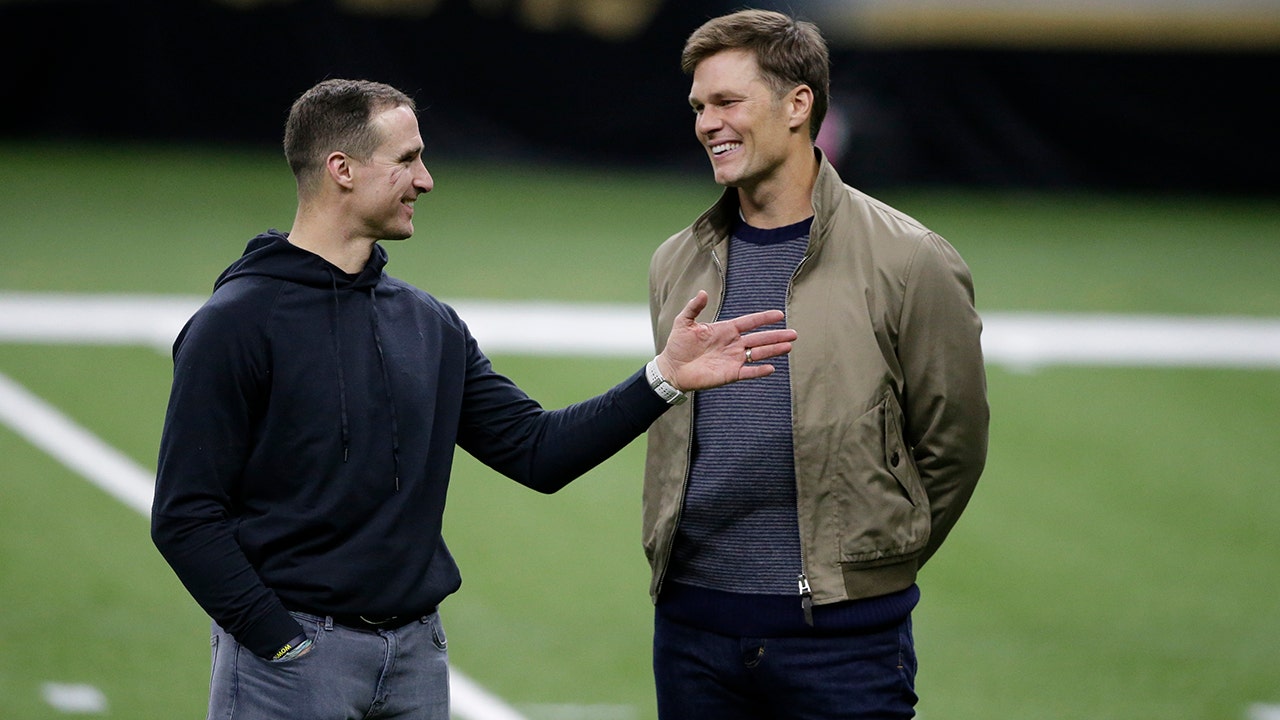 Drew Brees, Tom Brady share potential final moment on field after