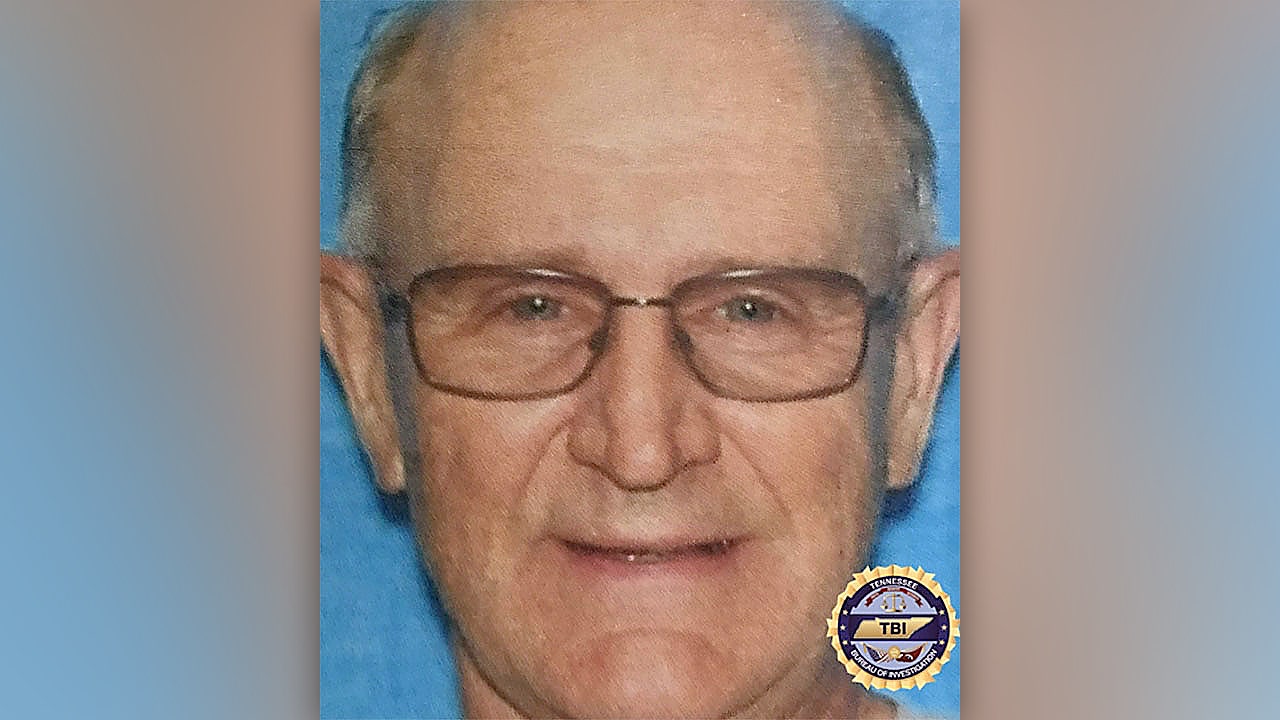 Tennessee hunter witnessed double lake murder, officials say, as search for 70-year-old suspect continues