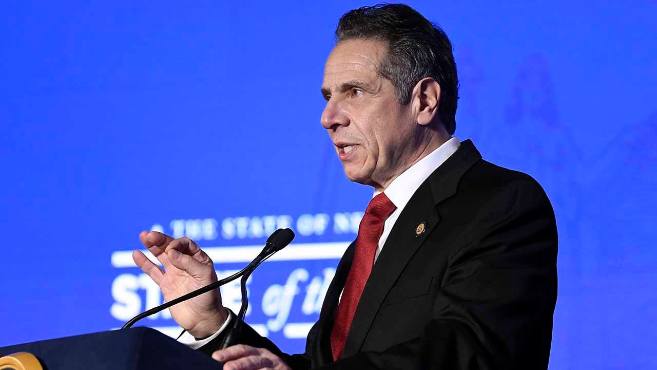 NY lawmakers near $2.1B deal that provides jobless benefits to illegal immigrants, ex-inmates