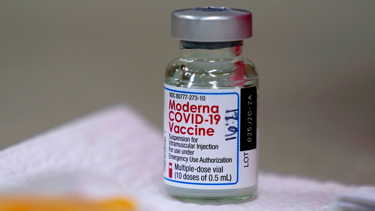 Gel packages linked to ‘potentially compromised’ COVID-19 vaccines in all states: employees