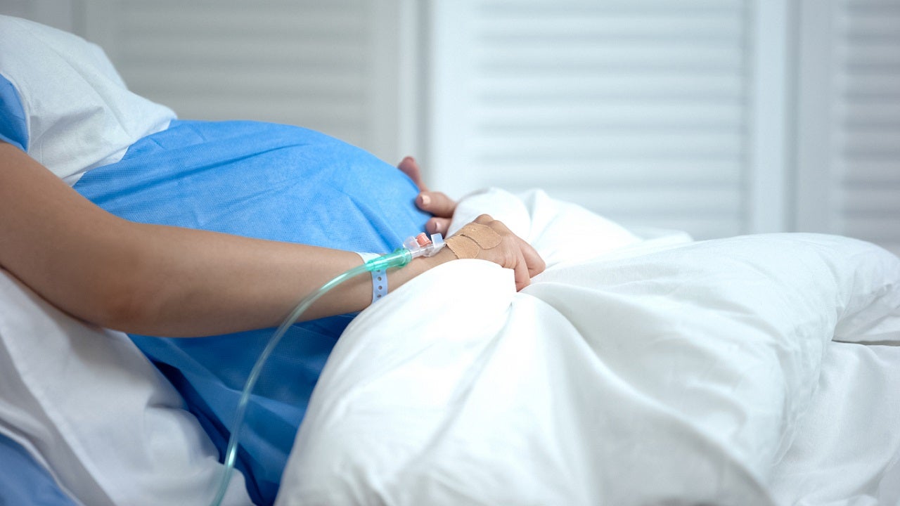 Severe COVID-19 in pregnant women increases the risk of premature birth, death: study