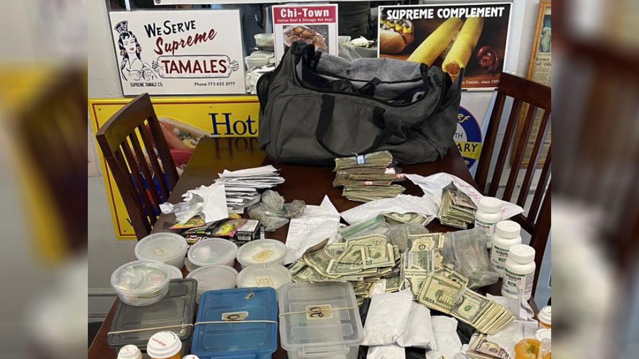 Authorities uncover Florida hot dog restaurant's drug dealing operation: report