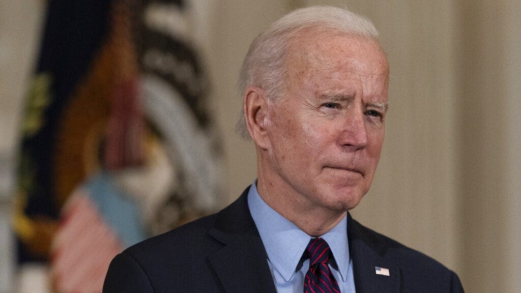 Biden prepares rules to limit ICE arrests and deportations