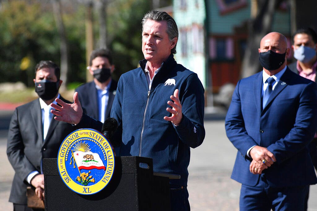 California Governor Newsom’s press conference interrupted by ‘recall’ shouts