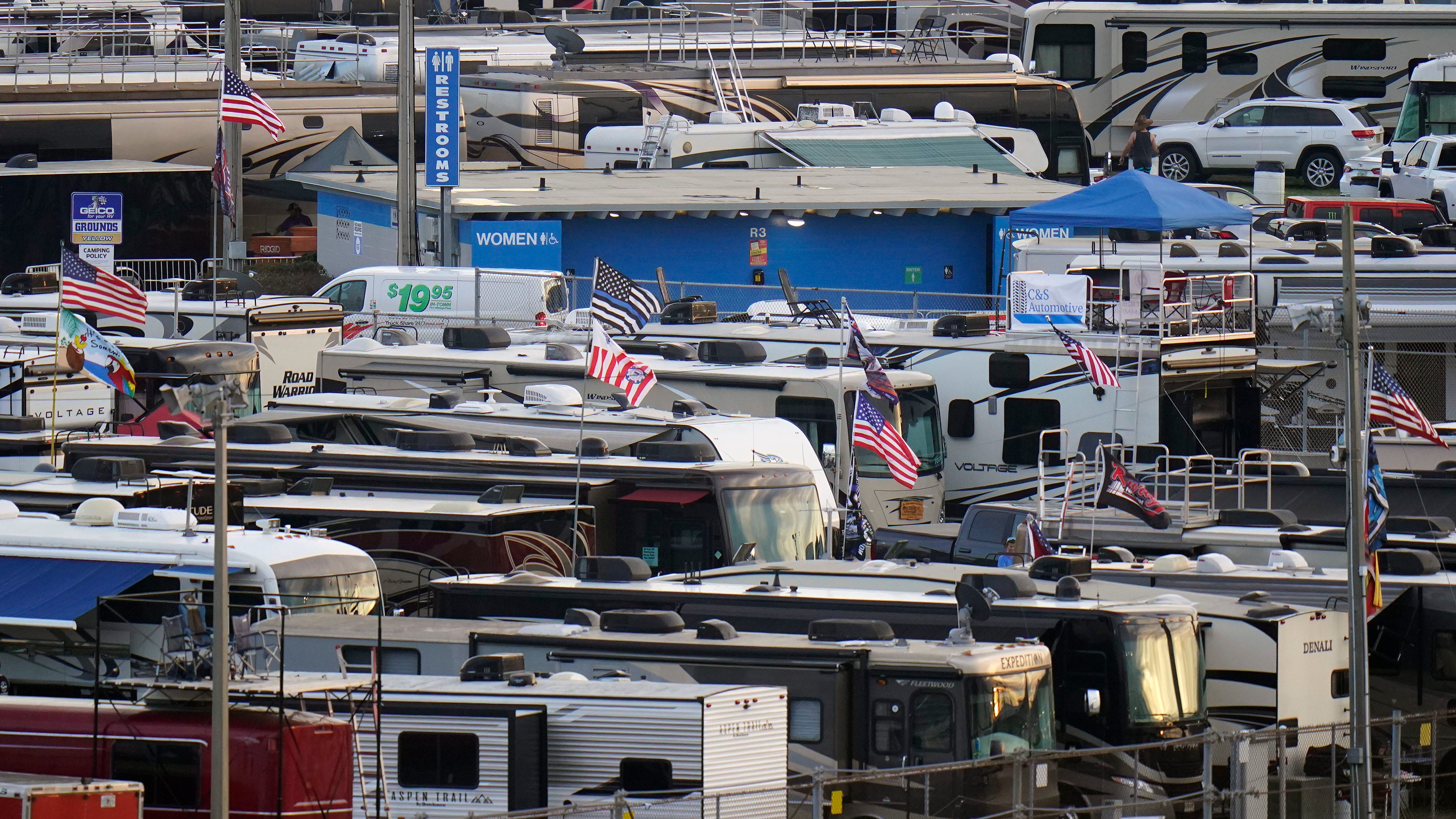 Party in a pandemic: NASCAR fans power through at Daytona