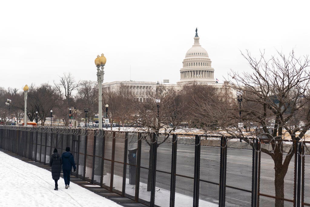 Capitol police considering constructing temporary fence around Capitol ahead of the State of the Union