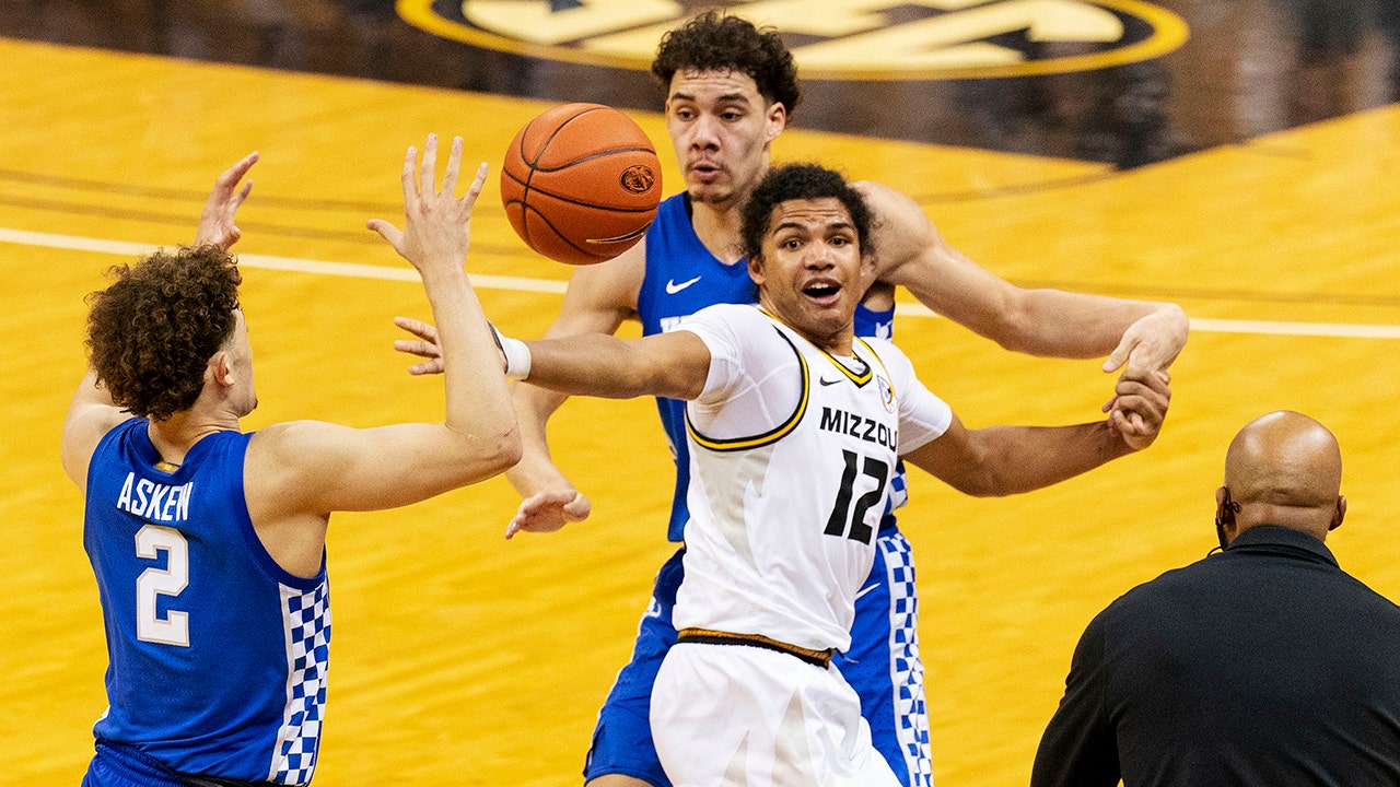 No. 18 Missouri holds off second-half surge to beat Kentucky