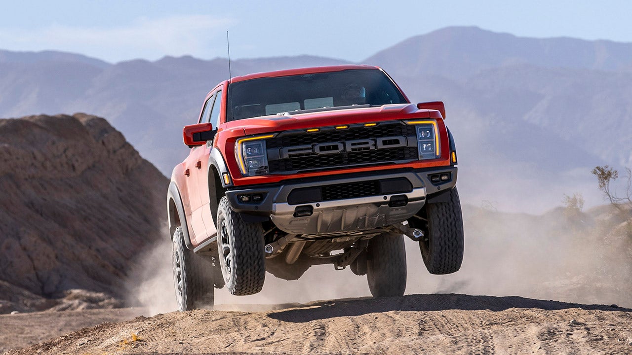 2021 Ford F-150 Raptor pickup revealed with new suspension and technology