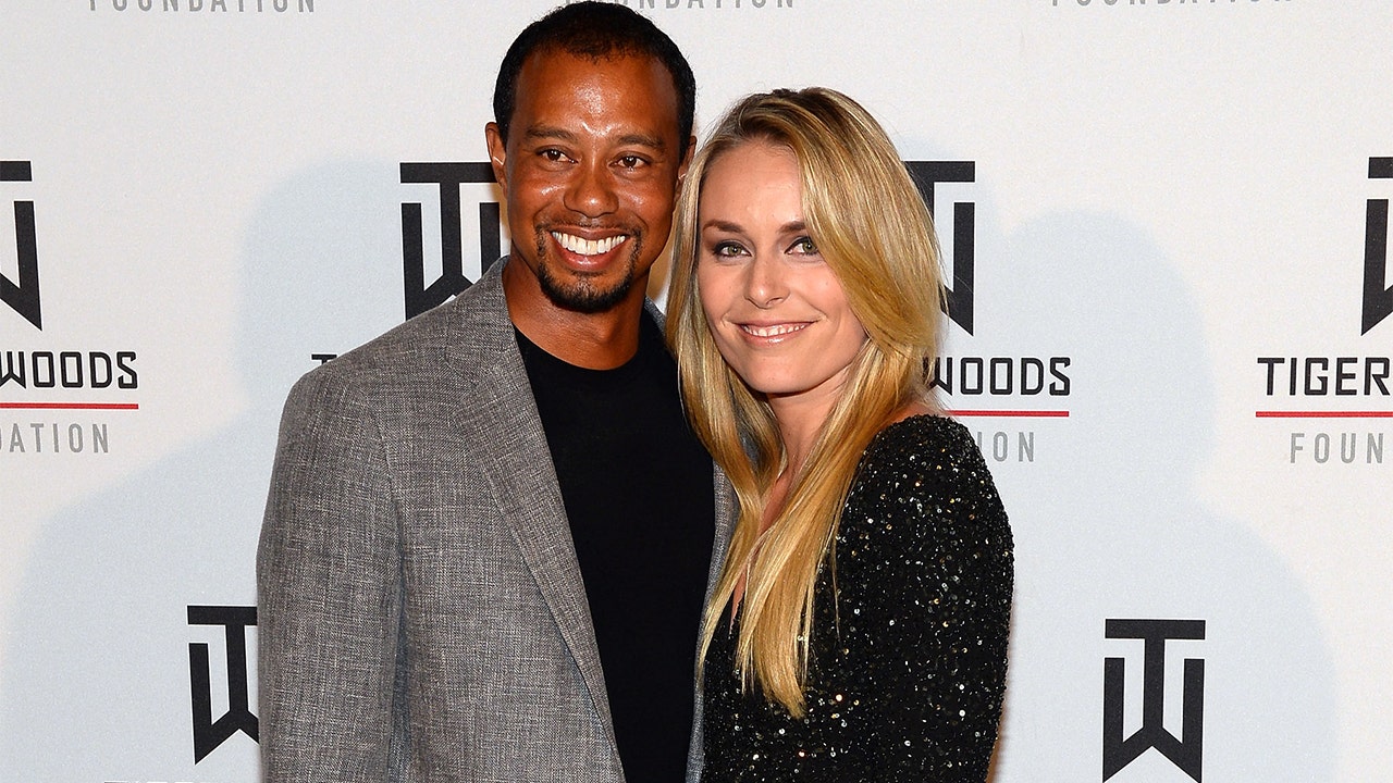 Lindsey Vonn 'praying' for Tiger Woods after car crash