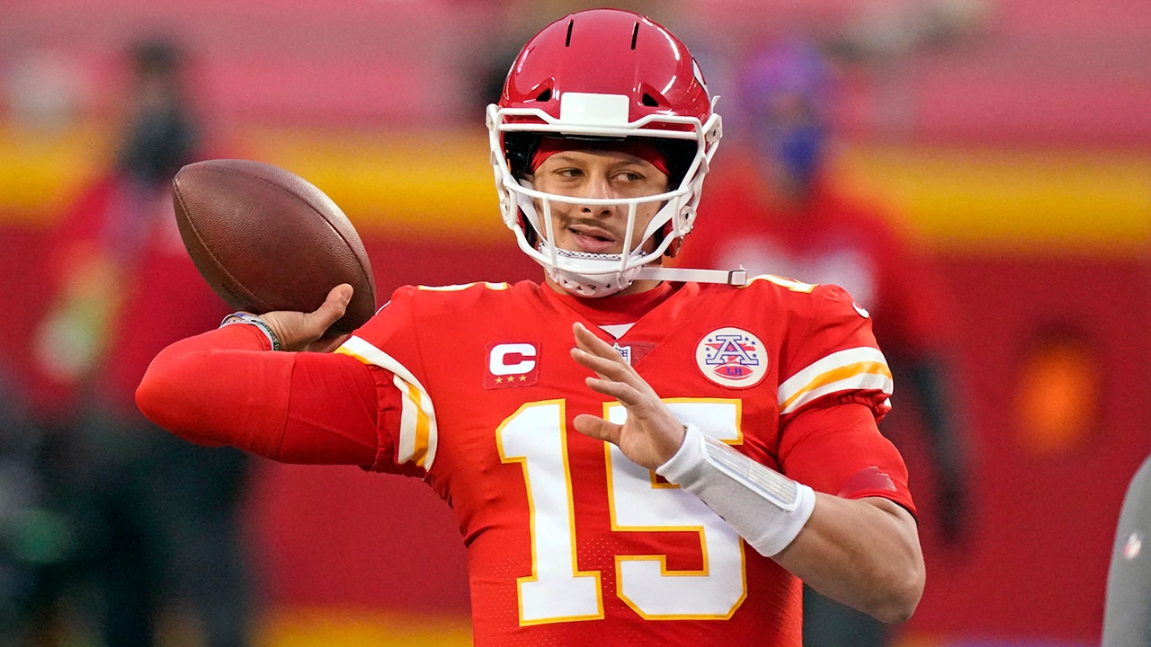 Kansas City Chiefs quarterback Patrick Mahomes runs the ball during the  second half of an NFL football game against the Los Angeles Chargers  Sunday, Sept. 26, 2021, in Kansas City, Mo. (AP