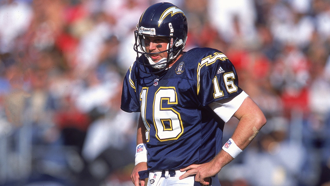 Former Chargers' QB Ryan Leaf slams league after death of Vincent Jackson: 'The NFL just doesn’t f---ing care'