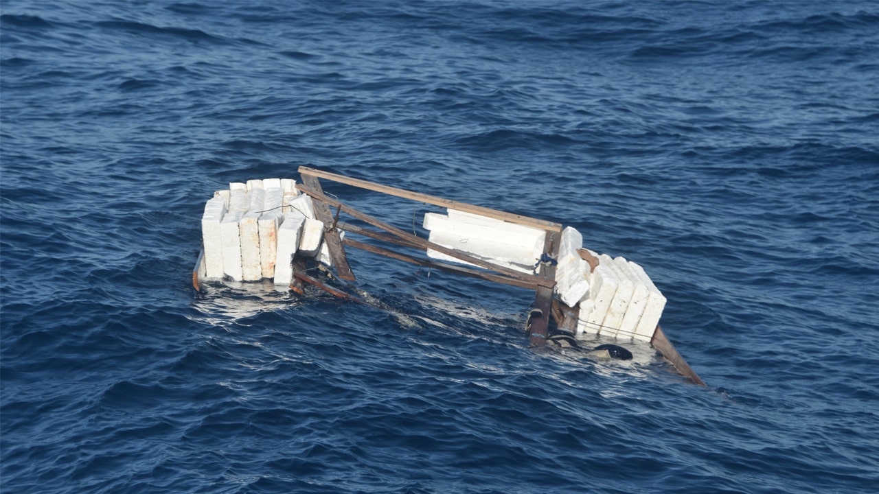 Coast Guard suspends search for 6 missing sailors off Florida coast