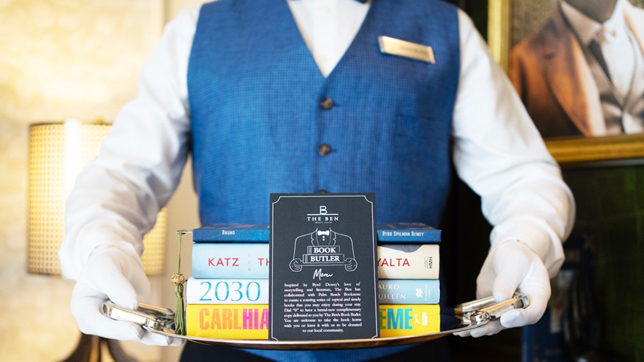 Florida hotel has ‘Book Butler’ who hand delivers books to guests