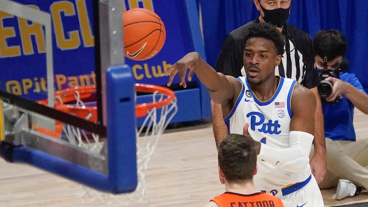 Johnson ends slump, Pitt tops No. 16 Virginia Tech 83-72