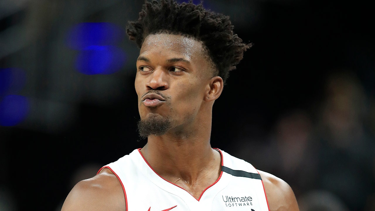 'Jeopardy!' contestants fail to recognize NBA's Jimmy Butler, fans react