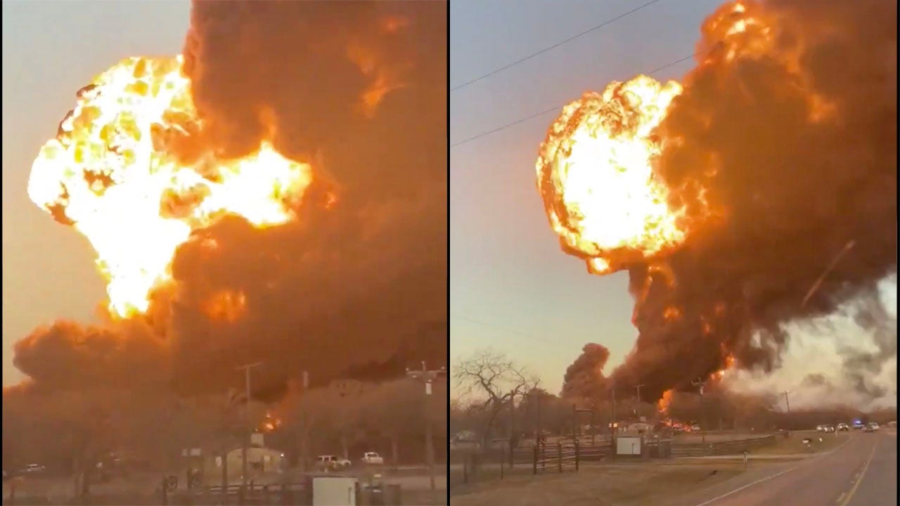 Train hits Texas with 18-wheel truck