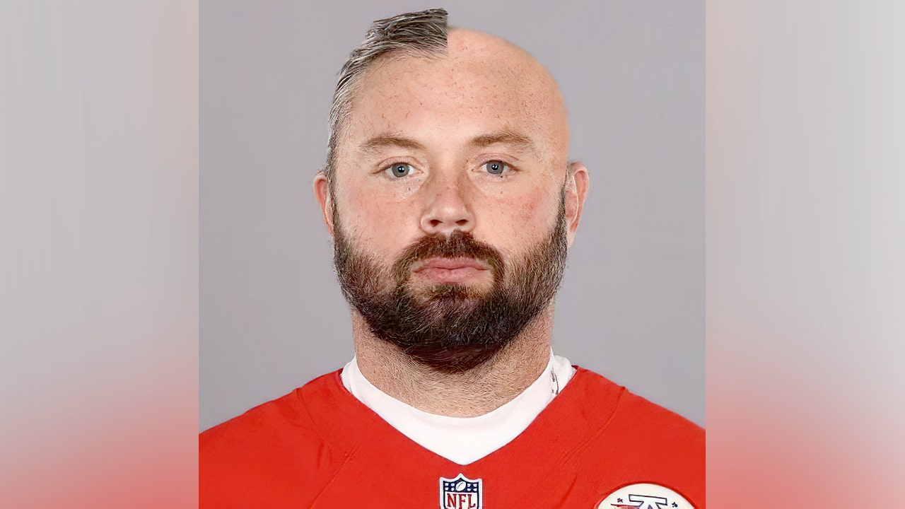Chiefs’ Daniel Kilgore releases photo of unfinished haircut due to shaving test positive for COVID-19