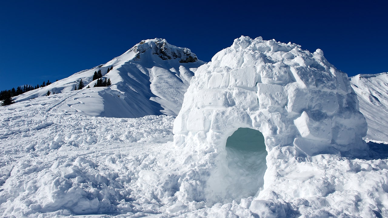 Boy (7) dies in Switzerland after the igloo he built collapsed