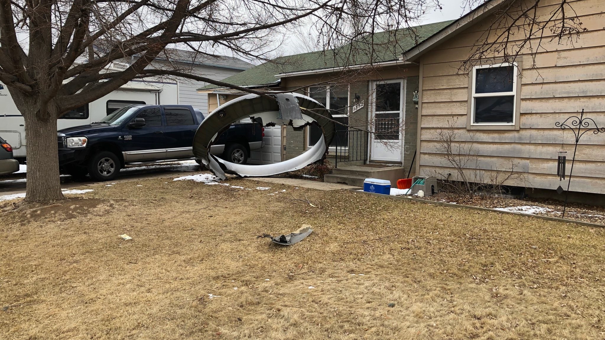 Plane experiences engine trouble and drops debris over Colorado, lands safely