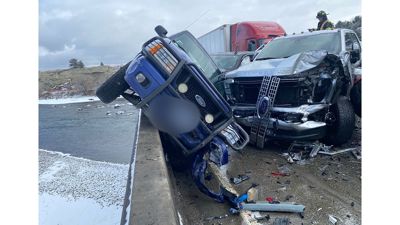 Massive accumulation of 30 cars in Montana is attributed to the icy bridge