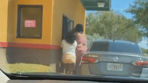 Florida Popeye’s drive-thru turns into wild fight and theft, video shows