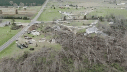 Tornadoes slam US South, leave 1 dead