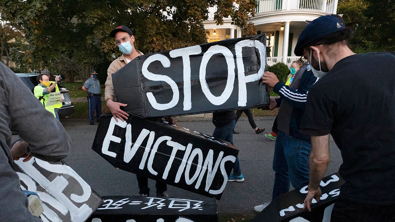 CDC eviction moratorium exceeded authority, federal judge in Ohio rules