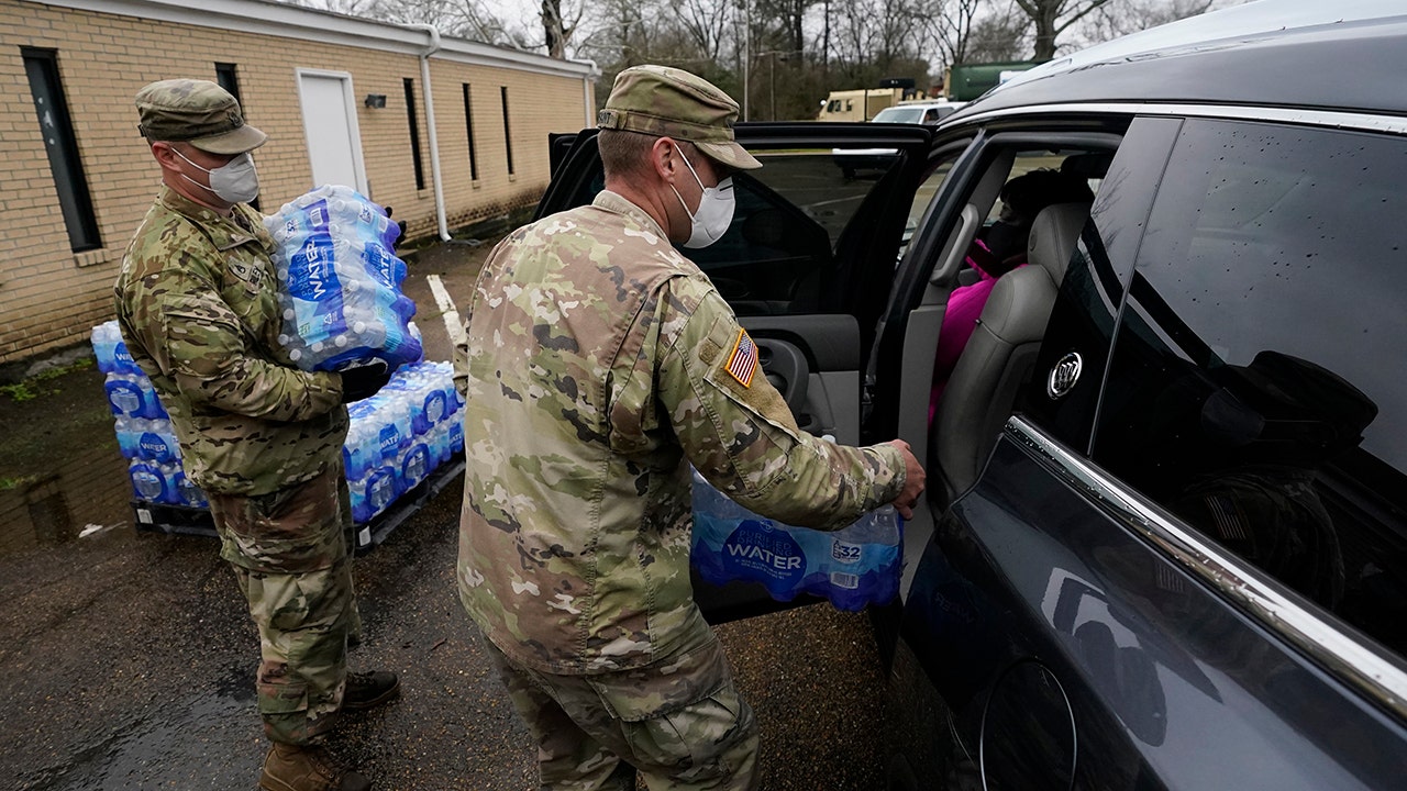 Jackson, Miss., water crisis continues two weeks after storm - Fox News