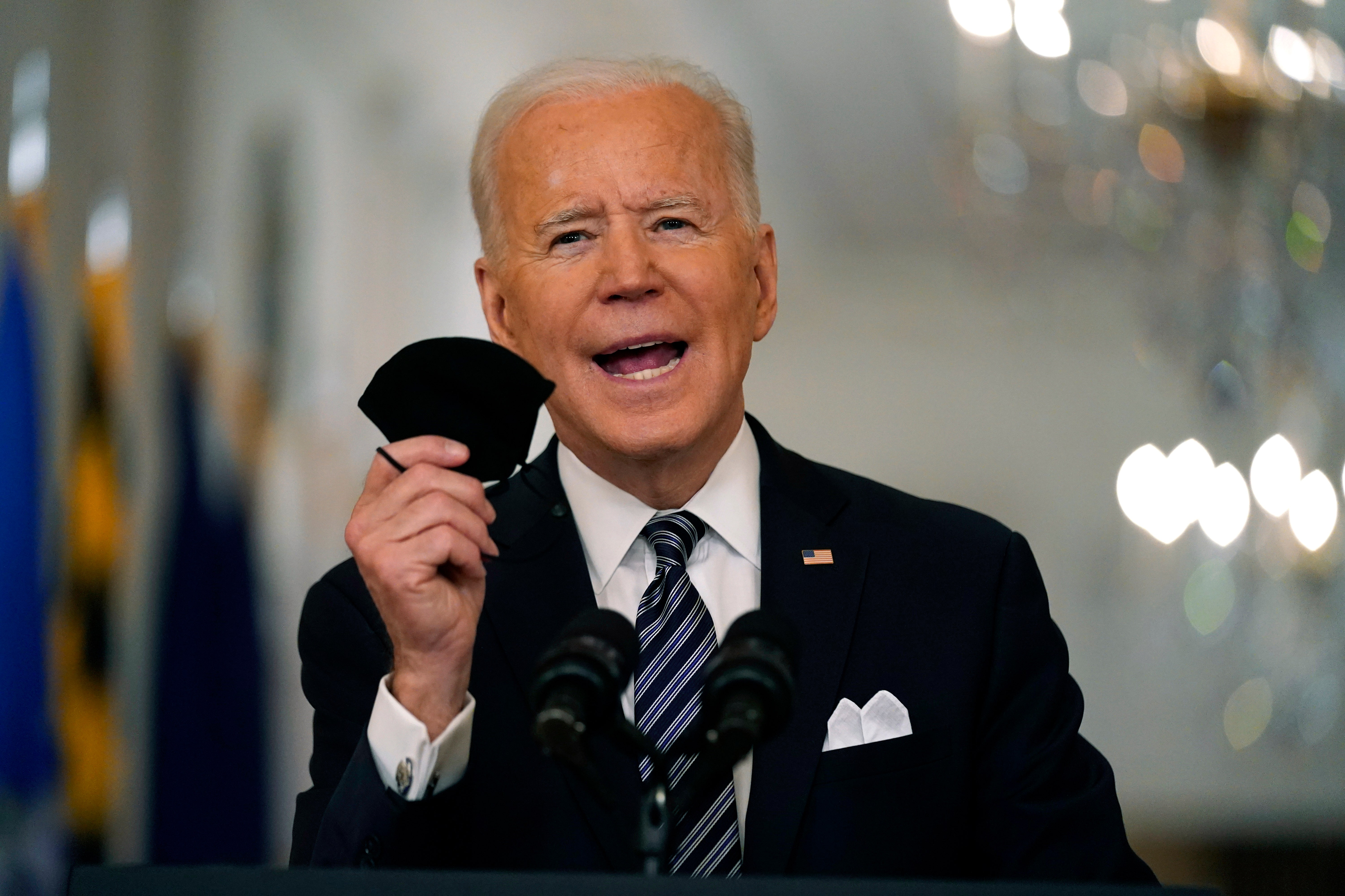 Republicans scratch their heads over Biden’s eligibility for COVID vaccine, fourth family reunion