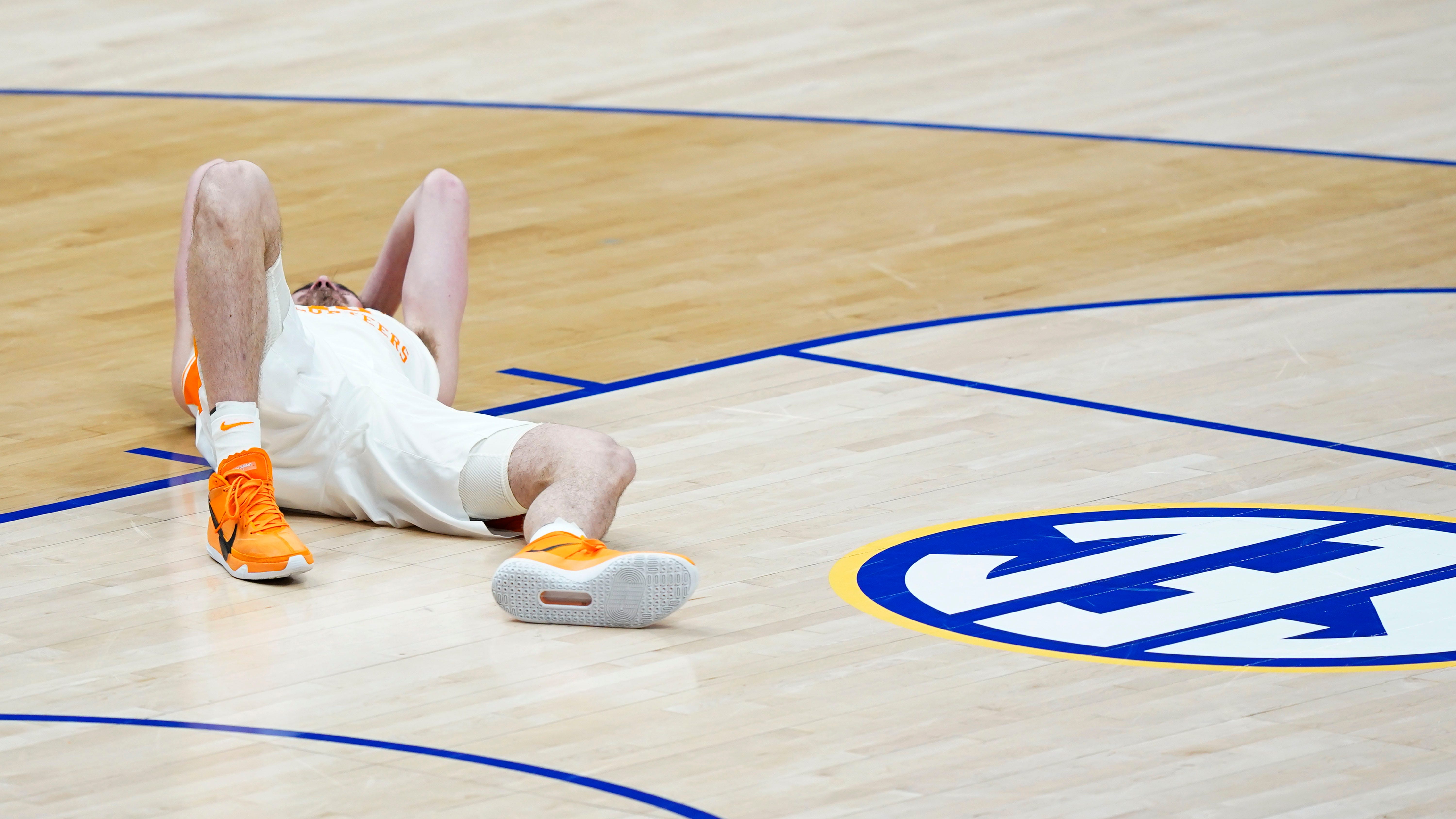 Volunteer John Fulkerson will miss the rest of the SEC tournament with facial injuries after ‘dirty play’