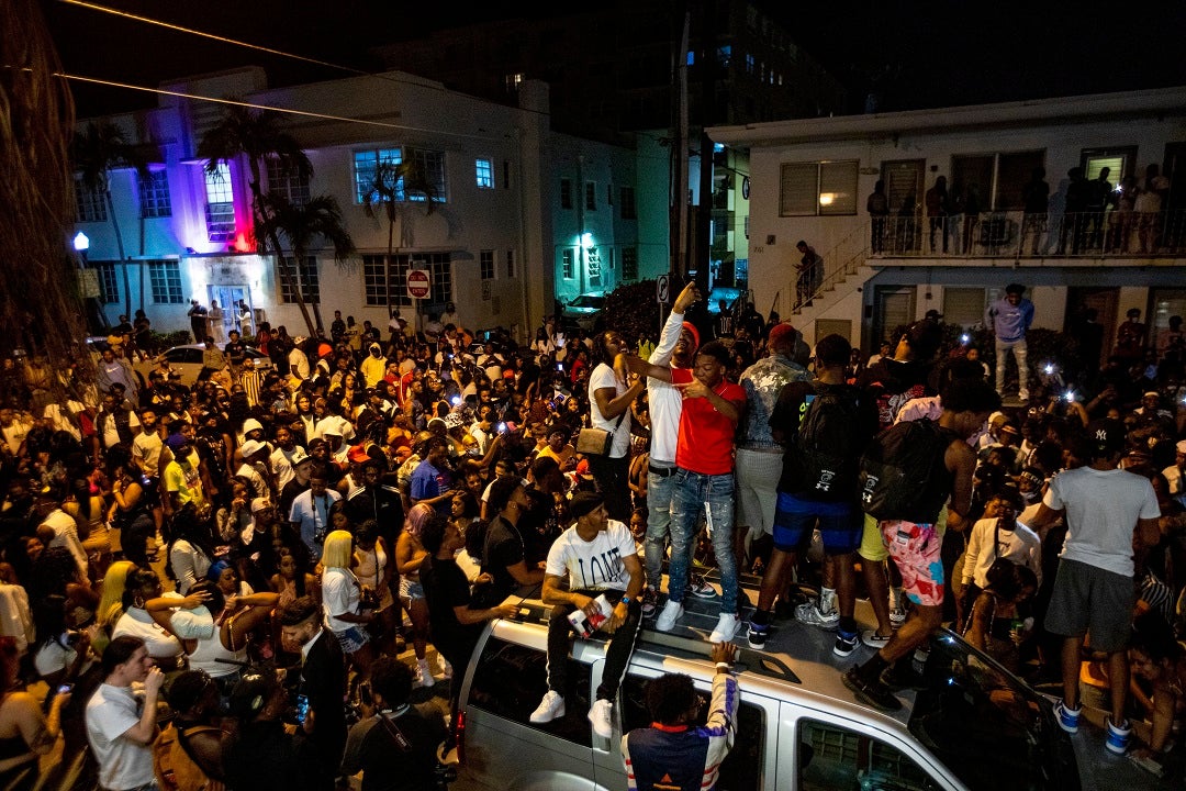 Black leaders say Miami Beach overreacts to curfew