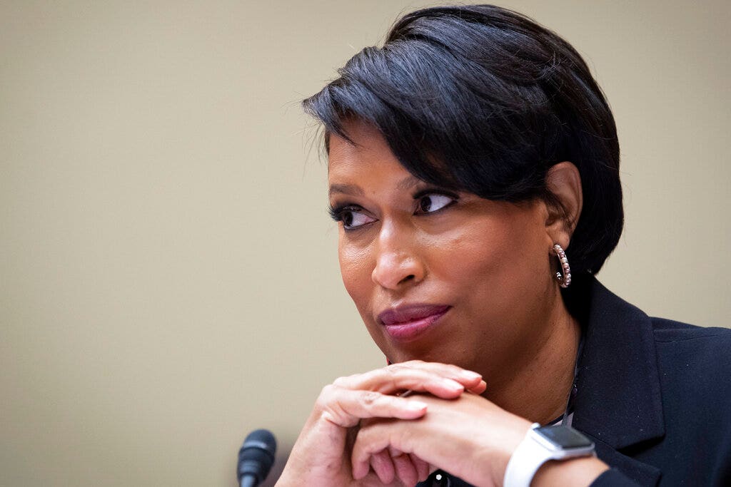 DC Mayor Bowser sparks backlash by posting indoor maskless photo