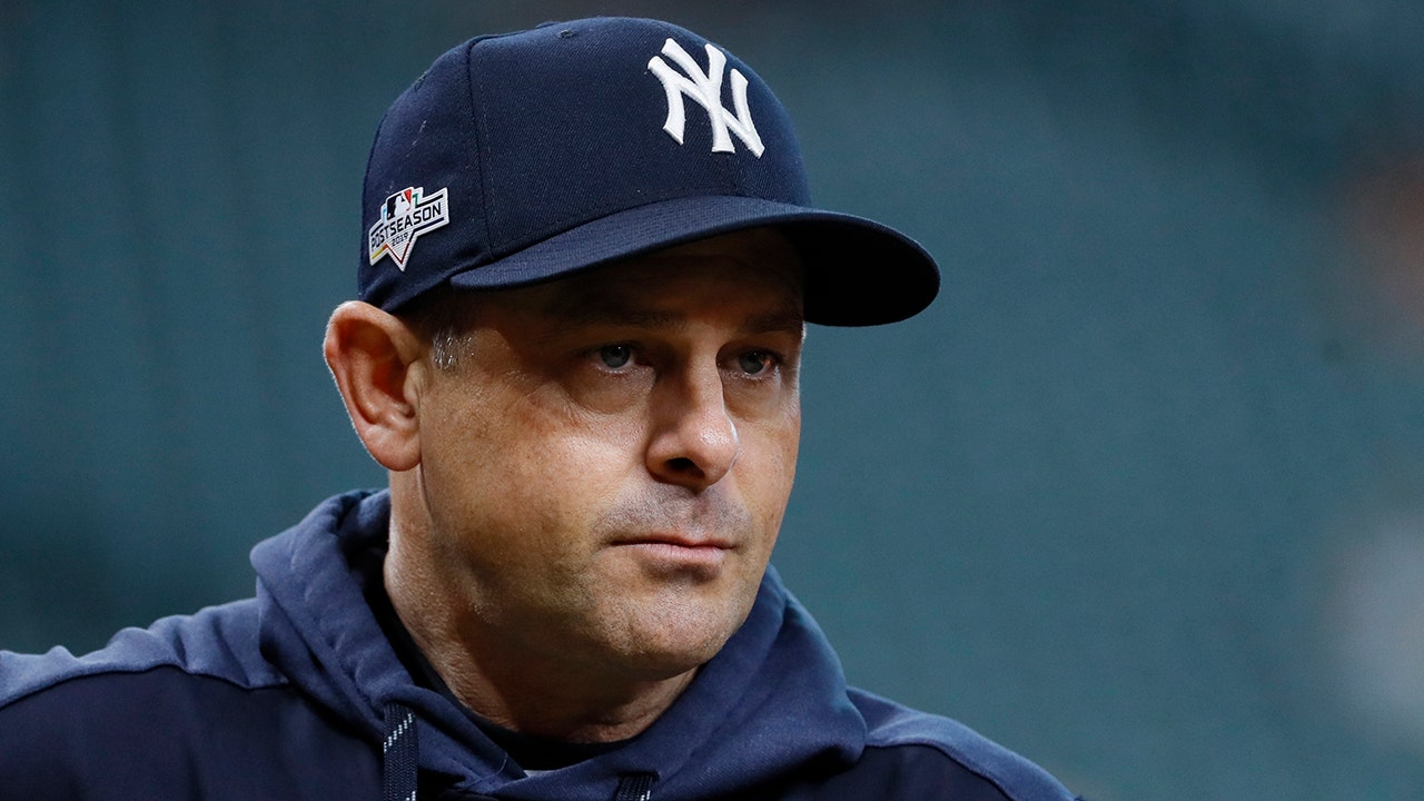 Aaron Boone Taking Leave of Absence to Get Pacemaker - The New