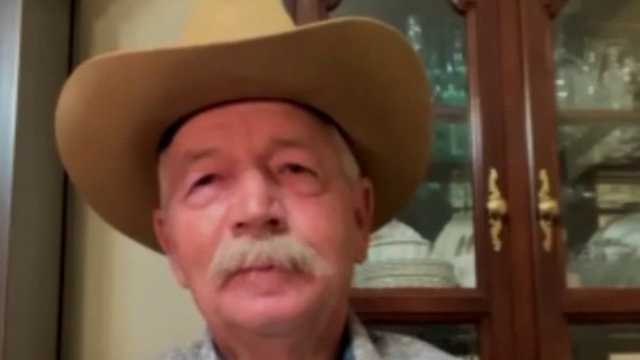 Arizona farmer disapproves change in Biden’s border policy: They’re ‘letting everyone come’
