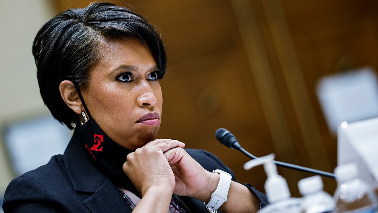 Critics slam DC Mayor Muriel Bowser for violating her own mask mandate - Fox News