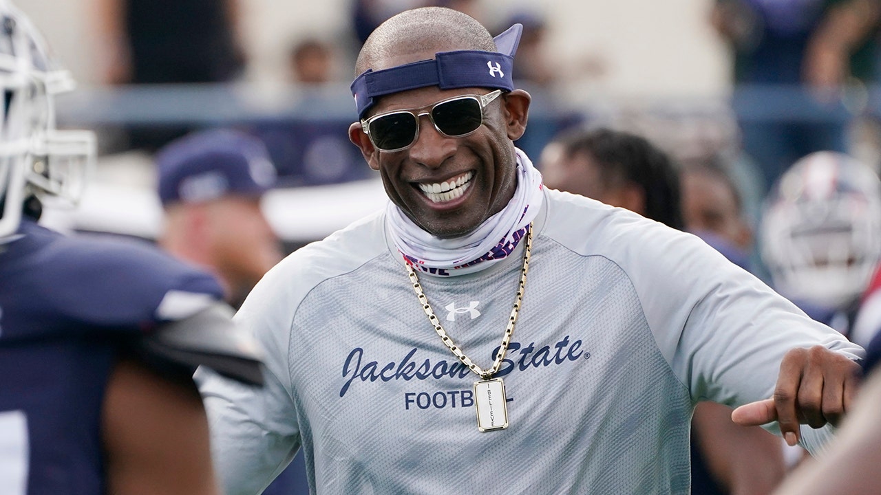 Deion Sanders shows gruesome photo of toe surgery aftermath