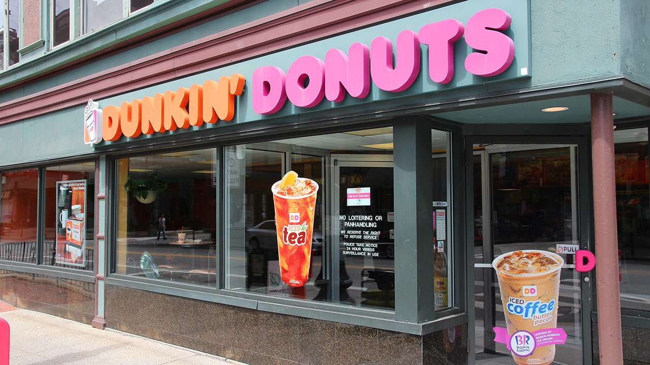 Dunkin’ customer reveals why some stores have height charts
