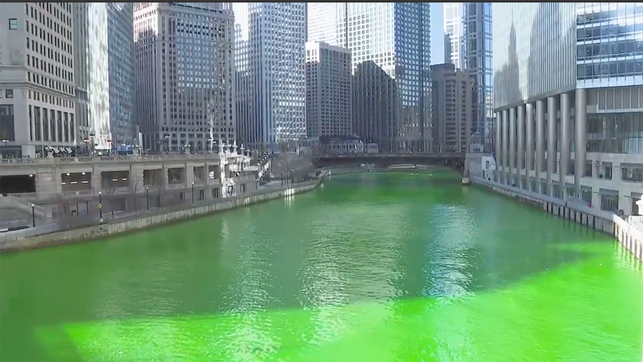 Chicago delivers surprise on St.  Patrick’s Day, as the river turns green again