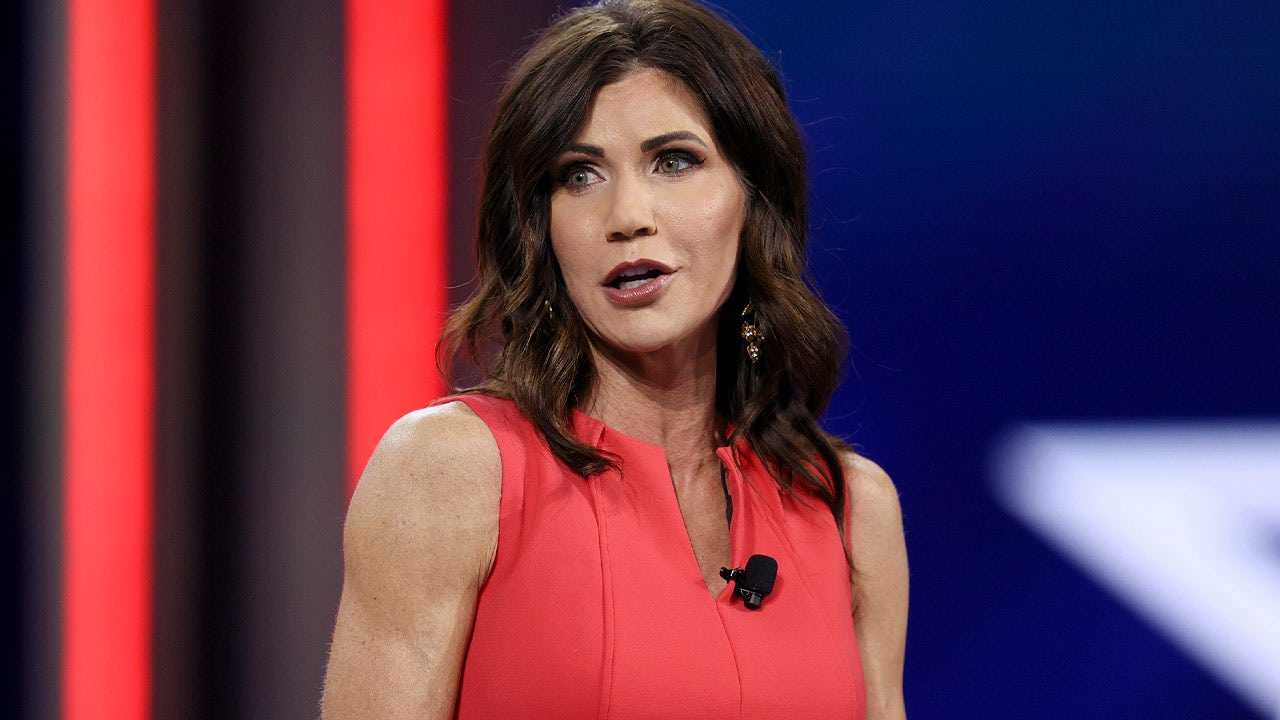 South Dakota Governor <a href='/search/label/Kristi%20Noem/?&max-results=7'>Kristi Noem</a>