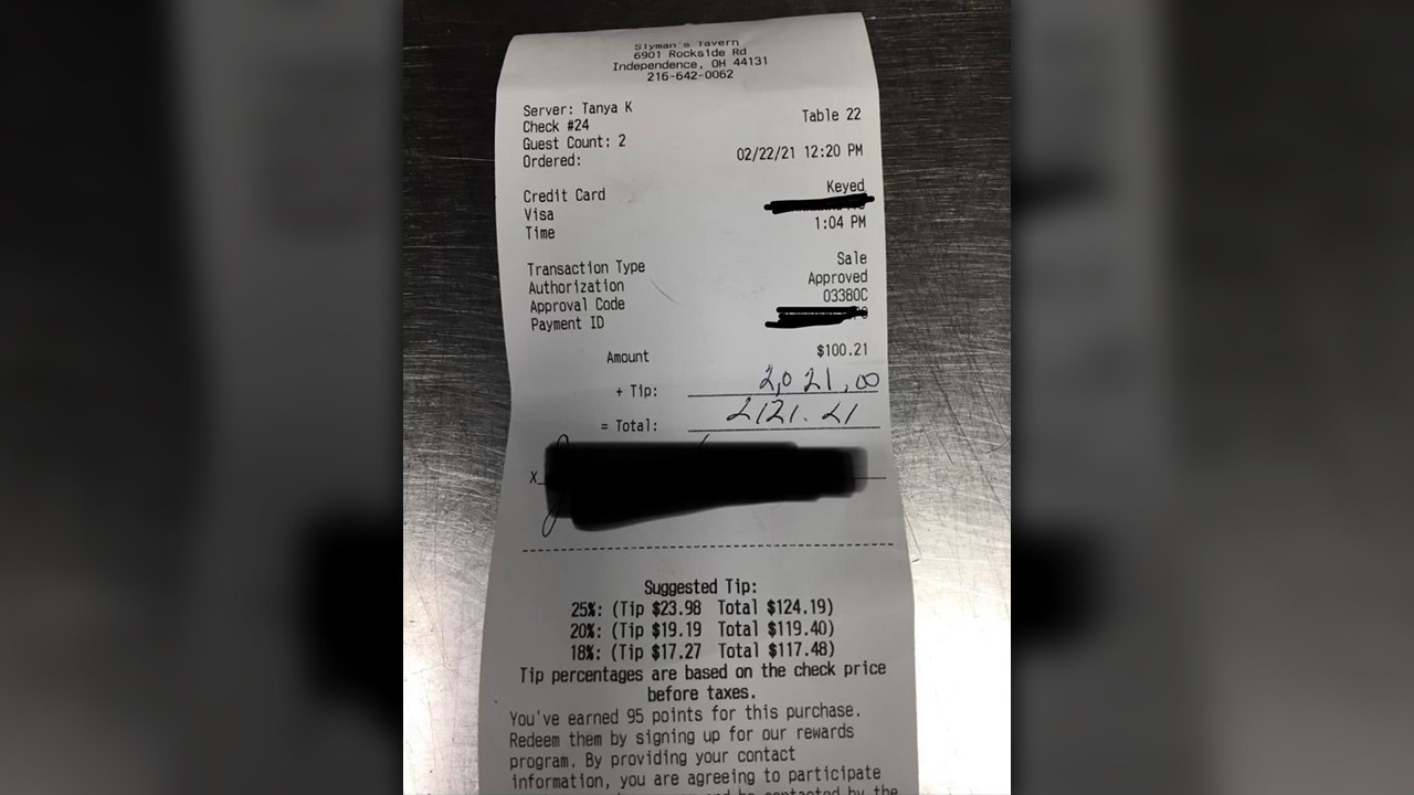 Ohio restaurant server receives $2,021 tip after bonding with customers